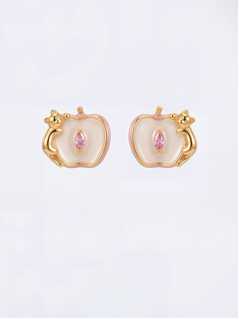 Apfel Katze Ohrringe 01 – auf weissem Hintergrund
