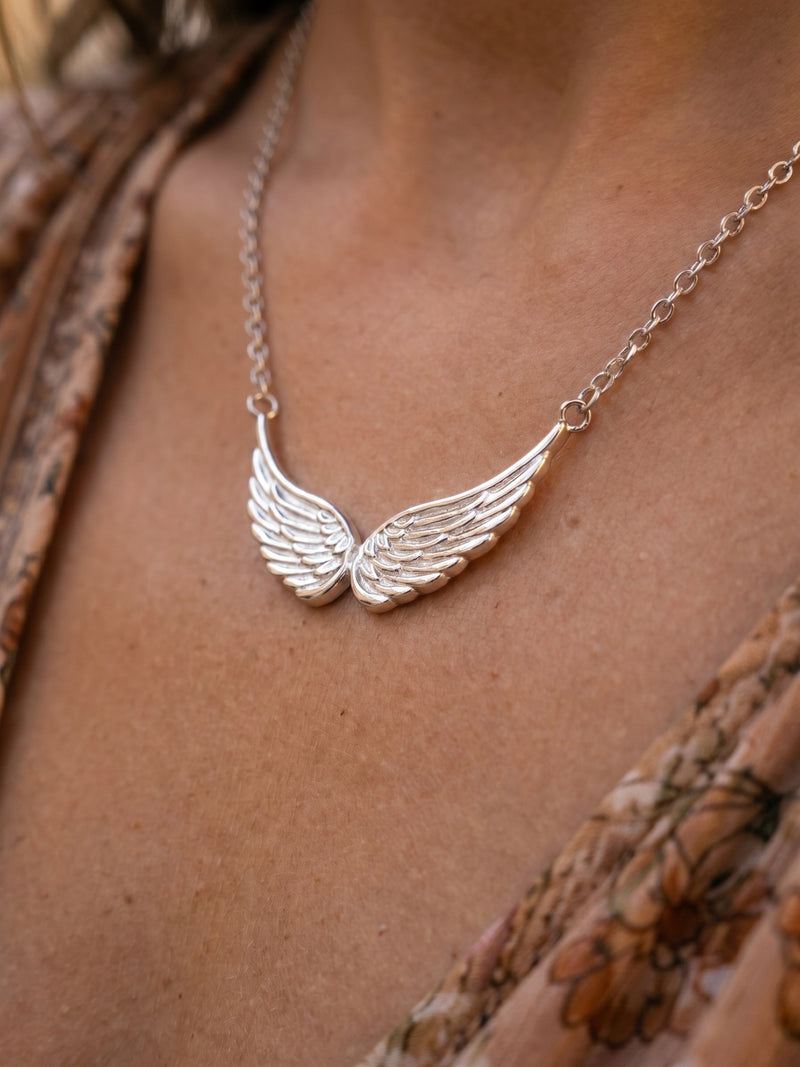 Kette Dackel Love – Dackel Halskette, silberfarben – Detailaufnahme, Nahaufnahme