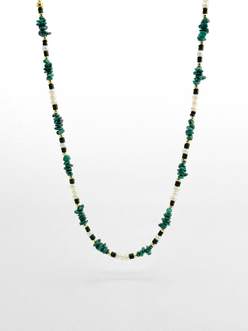 Kette Grosse Perlen Roehre – Produktbild auf weissem Hintergrund, Naturstein Halskette, Boho Schmuck