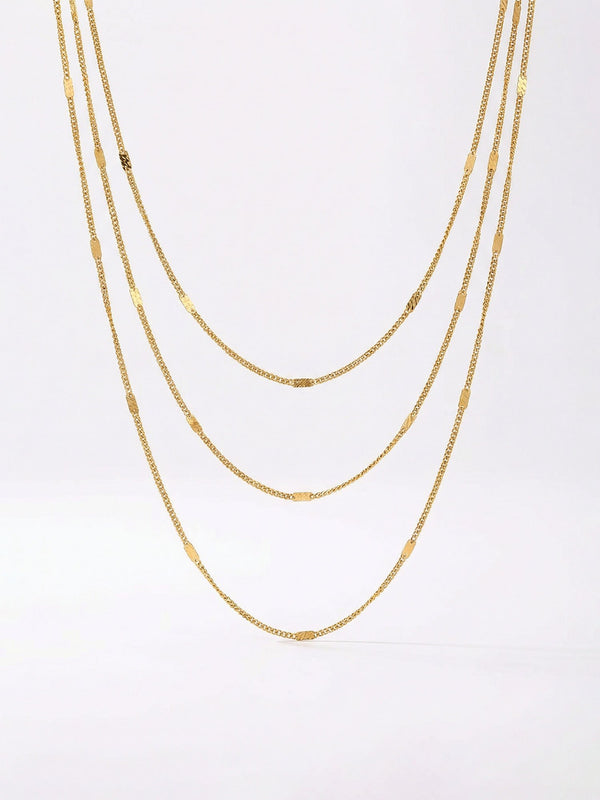 Kette Paperclip Kette Gold Produktbild auf weissem Hintergrund – 18K vergoldet