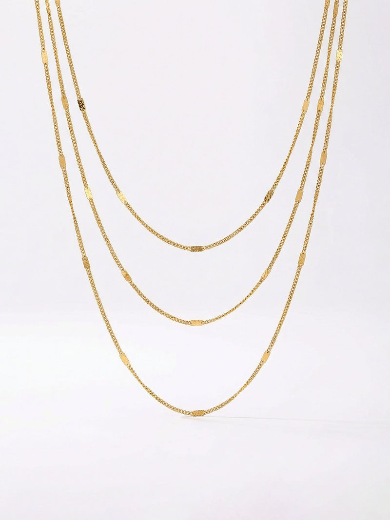 Kette Paperclip Kette Gold Produktbild auf weissem Hintergrund – 18K vergoldet