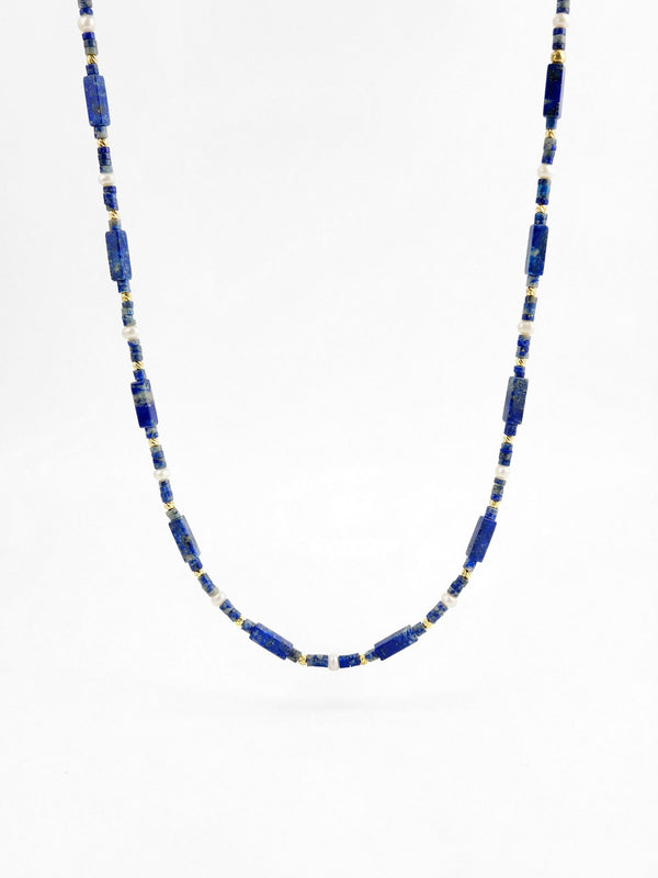 Kette Lapislazuli Blau – Produktbild auf weissem Hintergrund, Naturstein Halskette, Boho Schmuck