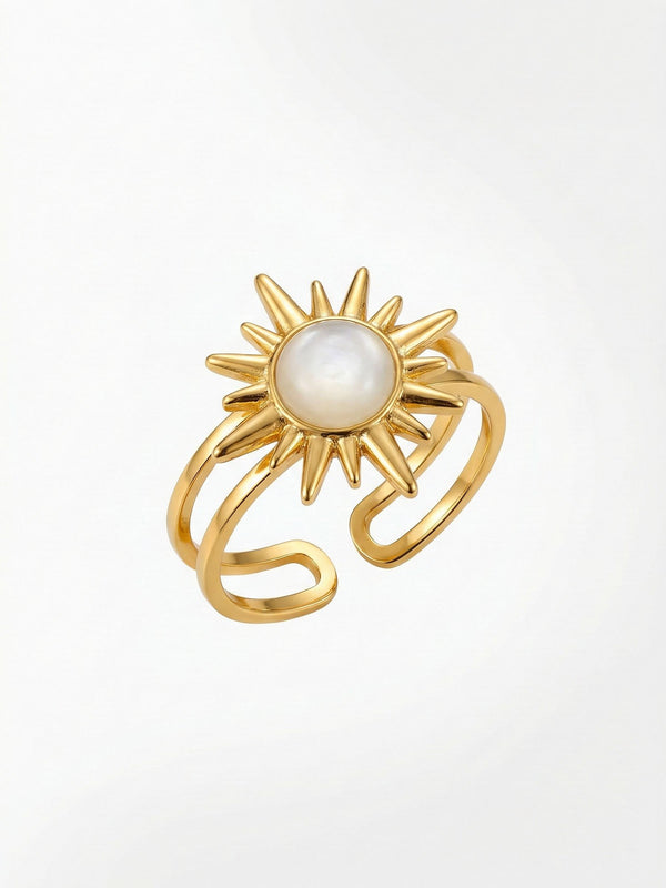 Ring Aurora Sole Gold mit Perlmutt - 18K vergoldeter Sonnenring - Nemomatheo Schmuck