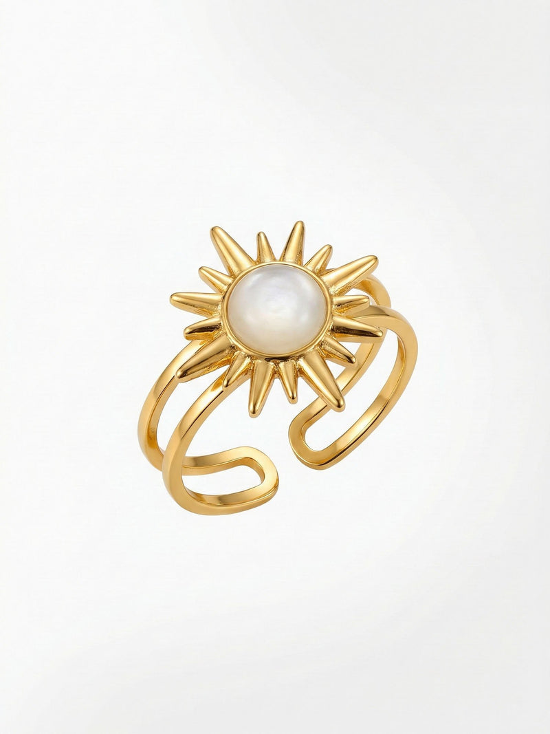 Ring Aurora Sole Gold mit Perlmutt - 18K vergoldeter Sonnenring - Nemomatheo Schmuck