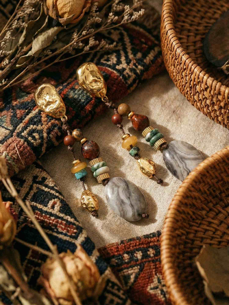 Sahara Dreams Ohrringe Ambiente – ethnische Ohrringe mit Erdtoenen und Tuerkis-Akzenten