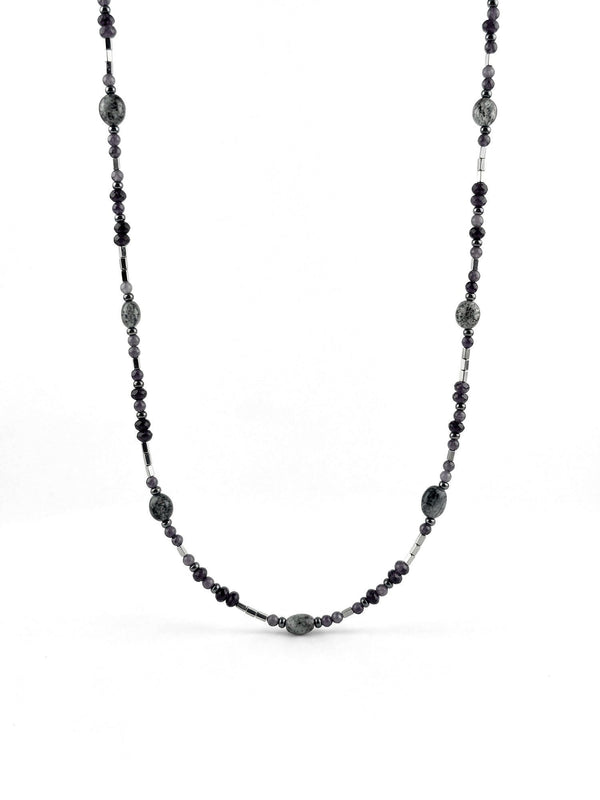 Kette Schwarzer Rutilquarz Fein – Produktbild auf weissem Hintergrund, Naturstein Halskette, Boho Schmuck