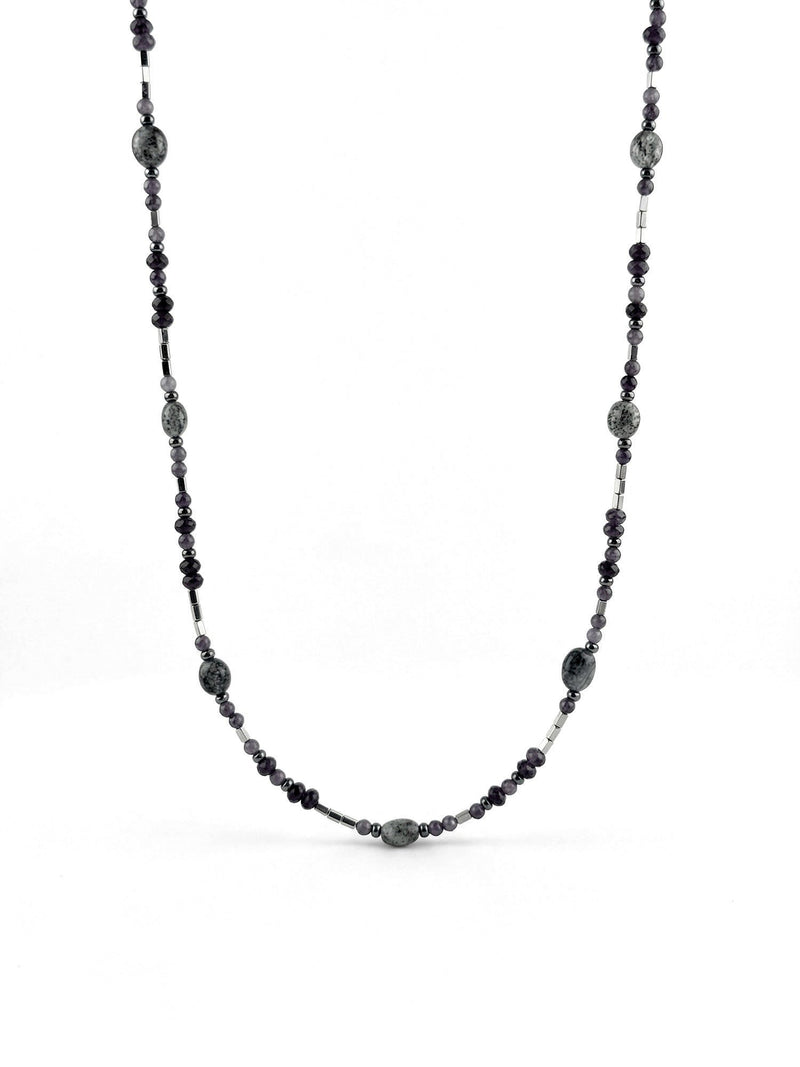 Kette Schwarzer Rutilquarz Fein – Produktbild auf weissem Hintergrund, Naturstein Halskette, Boho Schmuck