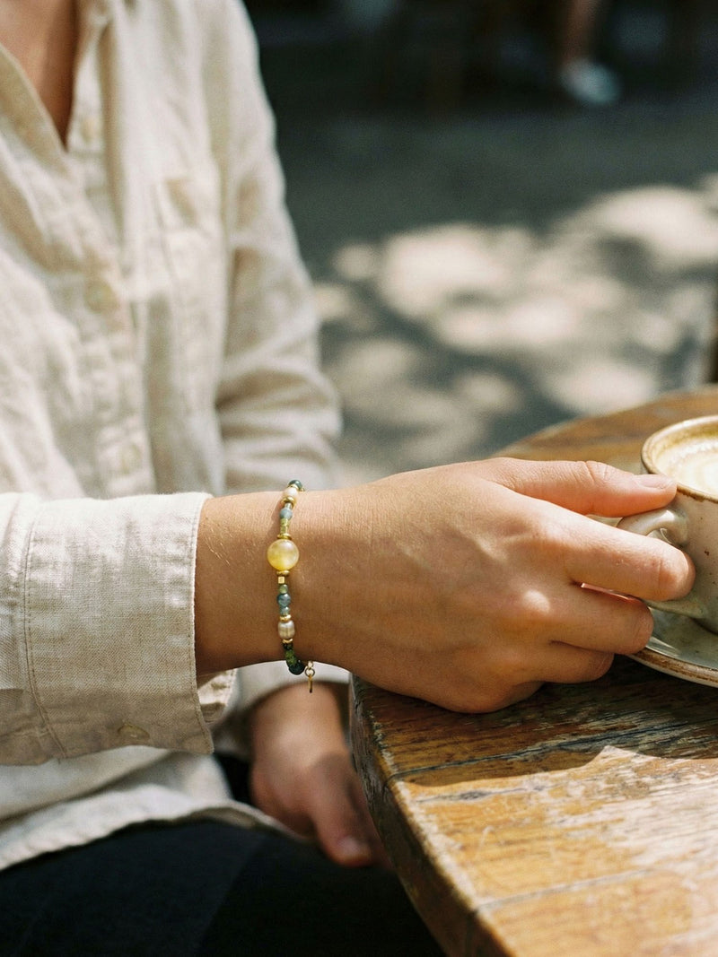 Spring Elixir Armband Detailansicht – Edelstahl, Gruen/Gelb/Gold