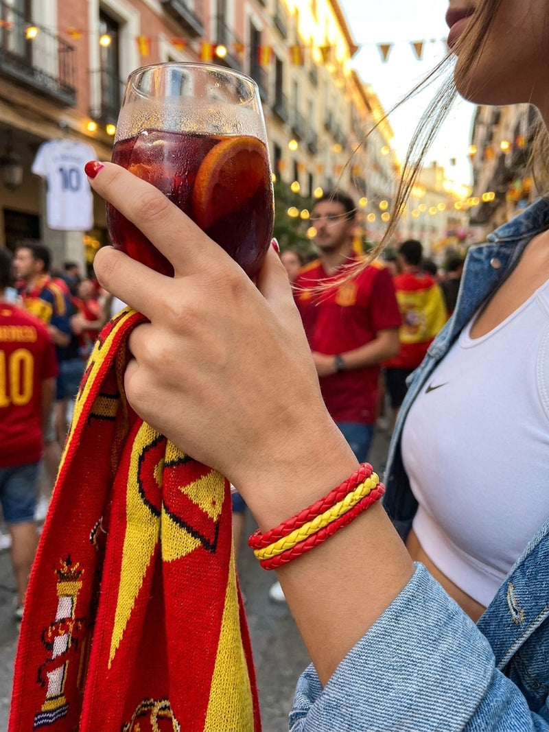 Armband WM 2026 – Geflochtenes Leder Fan Armband mit Nationalflagge – Spanien – Detail 2