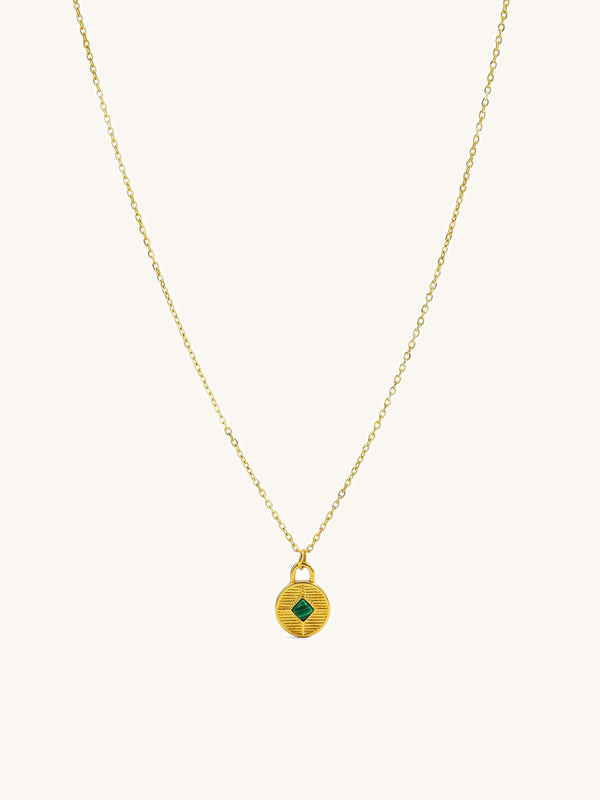 Kette Malachit Anhaenger – Produktbild auf weissem Hintergrund, Naturstein Halskette, Boho Schmuck