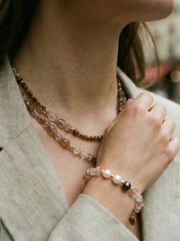 Mondlicht – Natursteinarmband mit Süßwasserperle