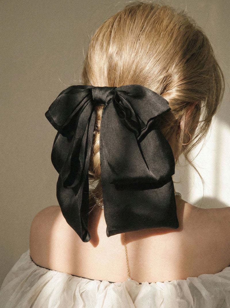 Grande Schleife - Oversized Satin-Haarklammer