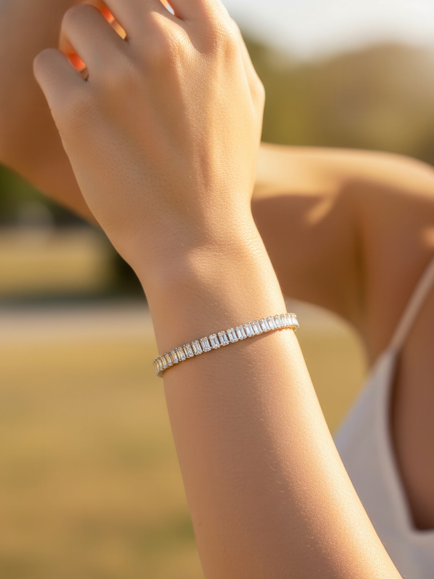 Light Play Bracelet – Gold &amp; Crystal