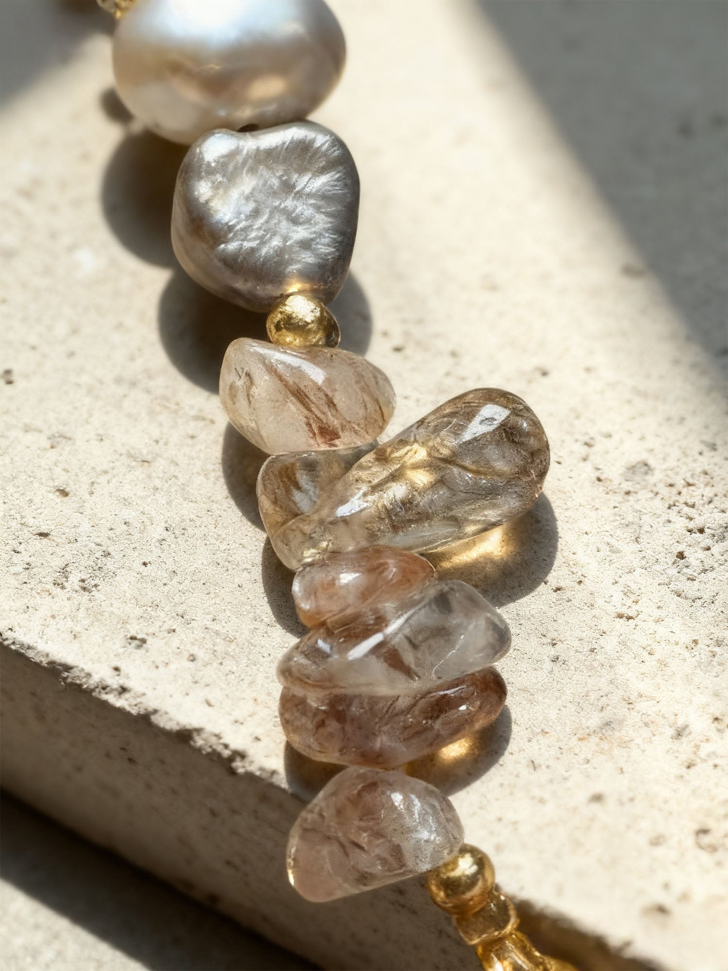 Moonlight – natural stone bracelet with freshwater pearl