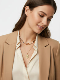 Kette Amberlicht – mit goldenem Talisman