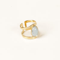 Seelenstein Cabochon-Ring mit grau-weißem Naturstein – vergoldeter Statement-Ring