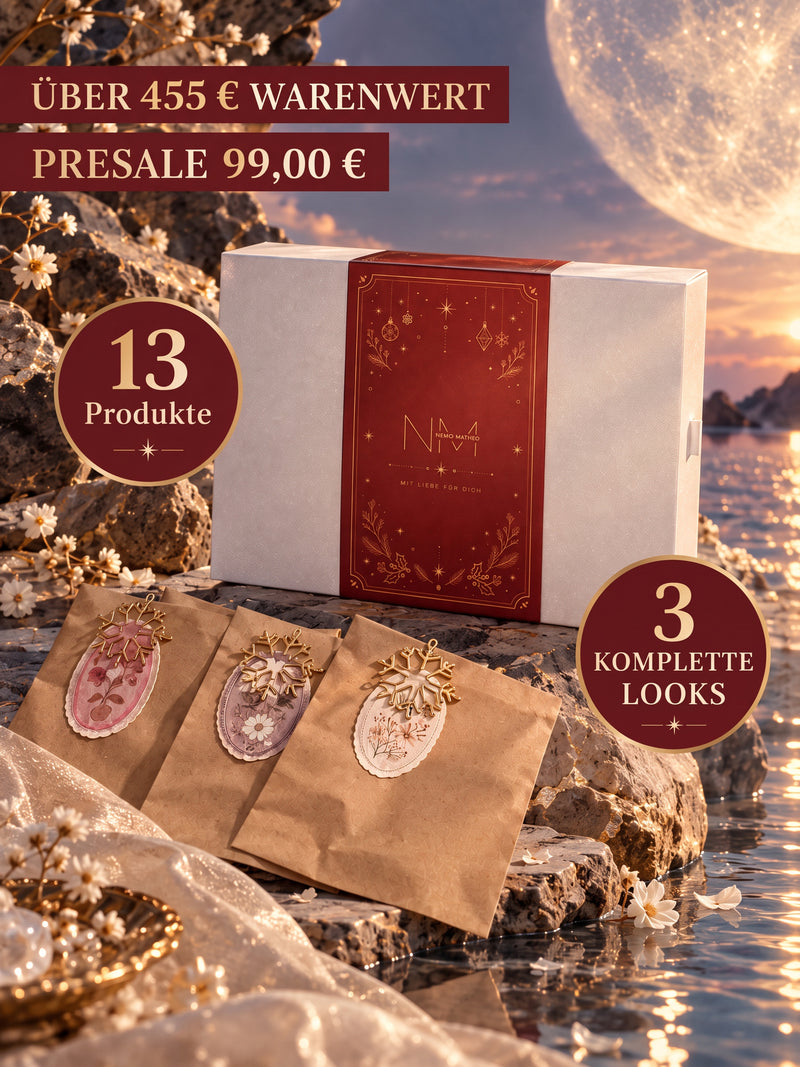 Geschenkbox und Schmuckbeutel vor festlichem Hintergrund – Schmuck-Adventskalender 2026, Edition 01 – Forza Gentile