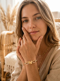 Armreif Papillon Lumière – Lifestyle-Foto