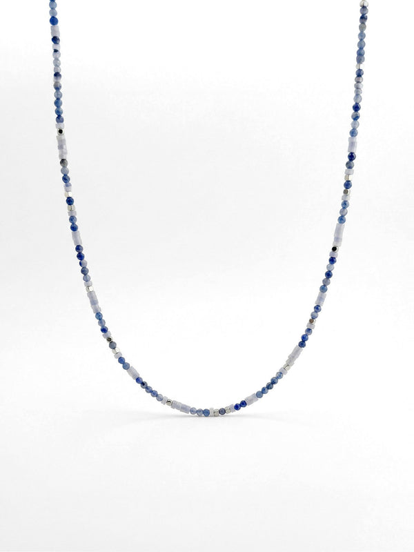 Kette Blauviolett Naturstein – Produktbild auf weissem Hintergrund, Naturstein Halskette, Boho Schmuck