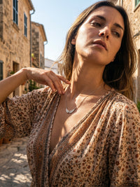 Kette Dackel Love – Dackel Halskette, silberfarben – Lifestyle-Aufnahme