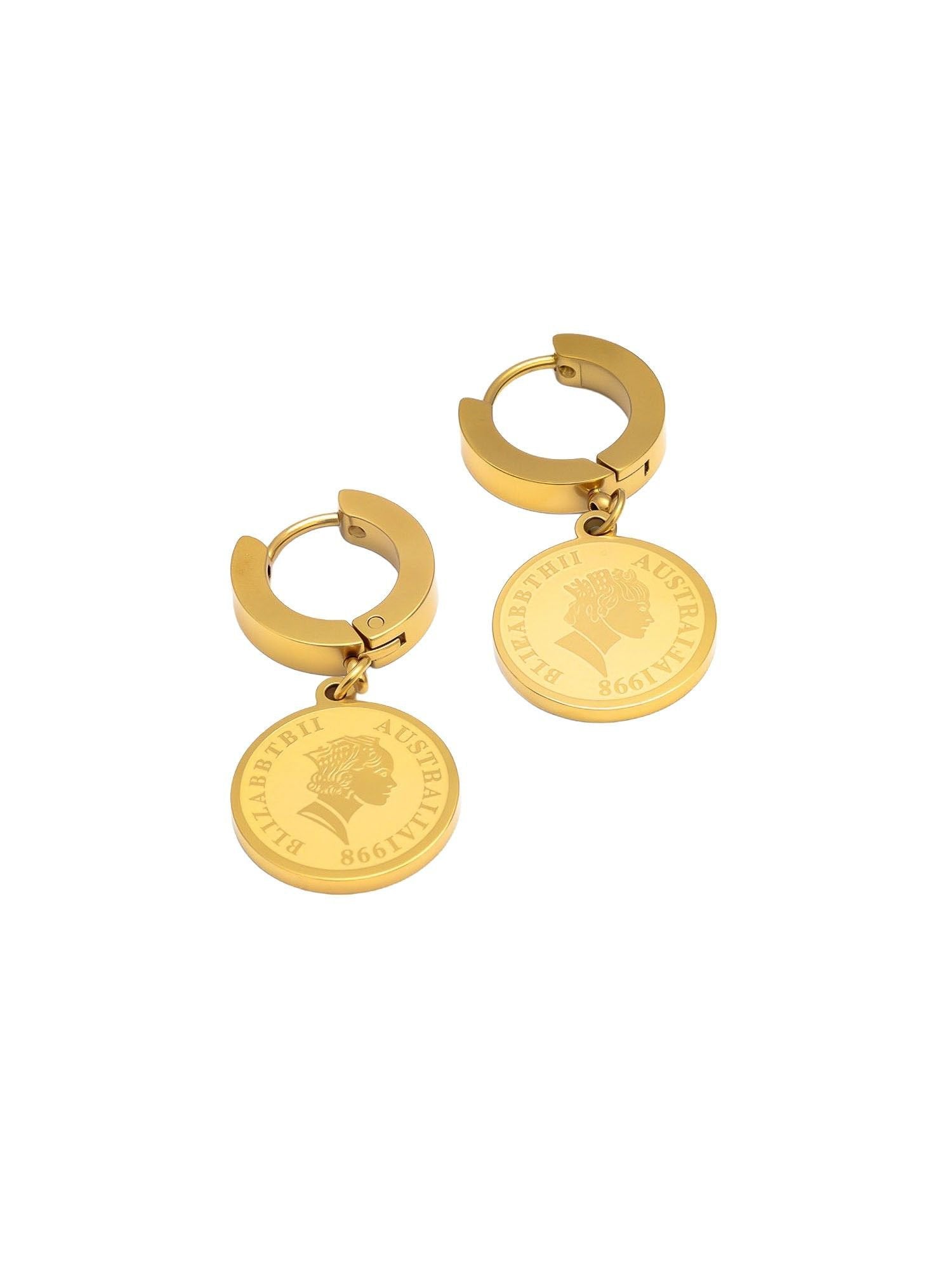 Detailansicht Queens Coin Creolen - Vergoldete Ohrringe mit historischen Münz-Charms Elizabeth II Australia