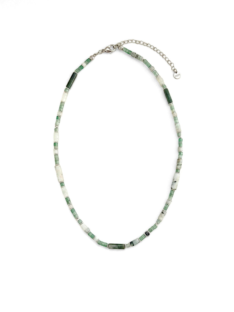 Kette Erdbeerquarz Pur – Produktbild auf weissem Hintergrund, Naturstein Halskette, Boho Schmuck