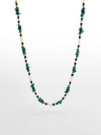Kette Grosse Perlen Roehre – Produktbild auf weissem Hintergrund, Naturstein Halskette, Boho Schmuck