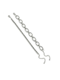 Iron Embrace Herrenarmband am Handgelenk getragen – Edelstahl, Silber