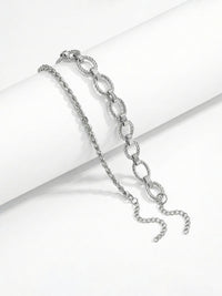 Iron Embrace Herrenarmband Produktbild auf weissem Hintergrund – Edelstahl, Silber