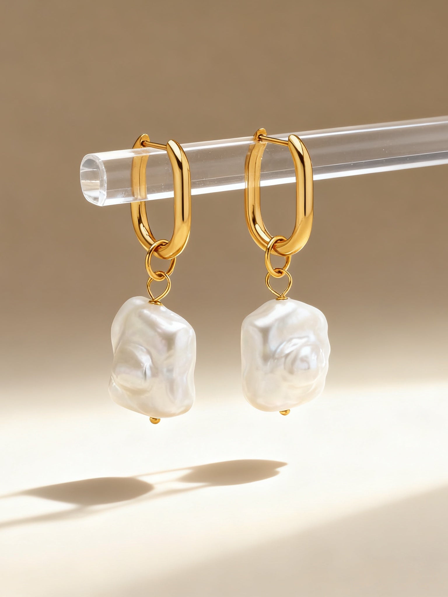 Marea earrings – gold &amp; freshwater pearl