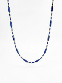 Kette Lapislazuli Blau – Produktbild auf weissem Hintergrund, Naturstein Halskette, Boho Schmuck