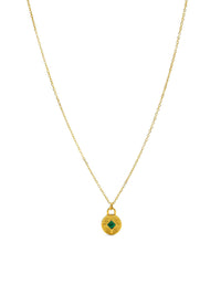 Kette Malachit Anhaenger – Produktbild auf weissem Hintergrund, Naturstein Halskette, Boho Schmuck