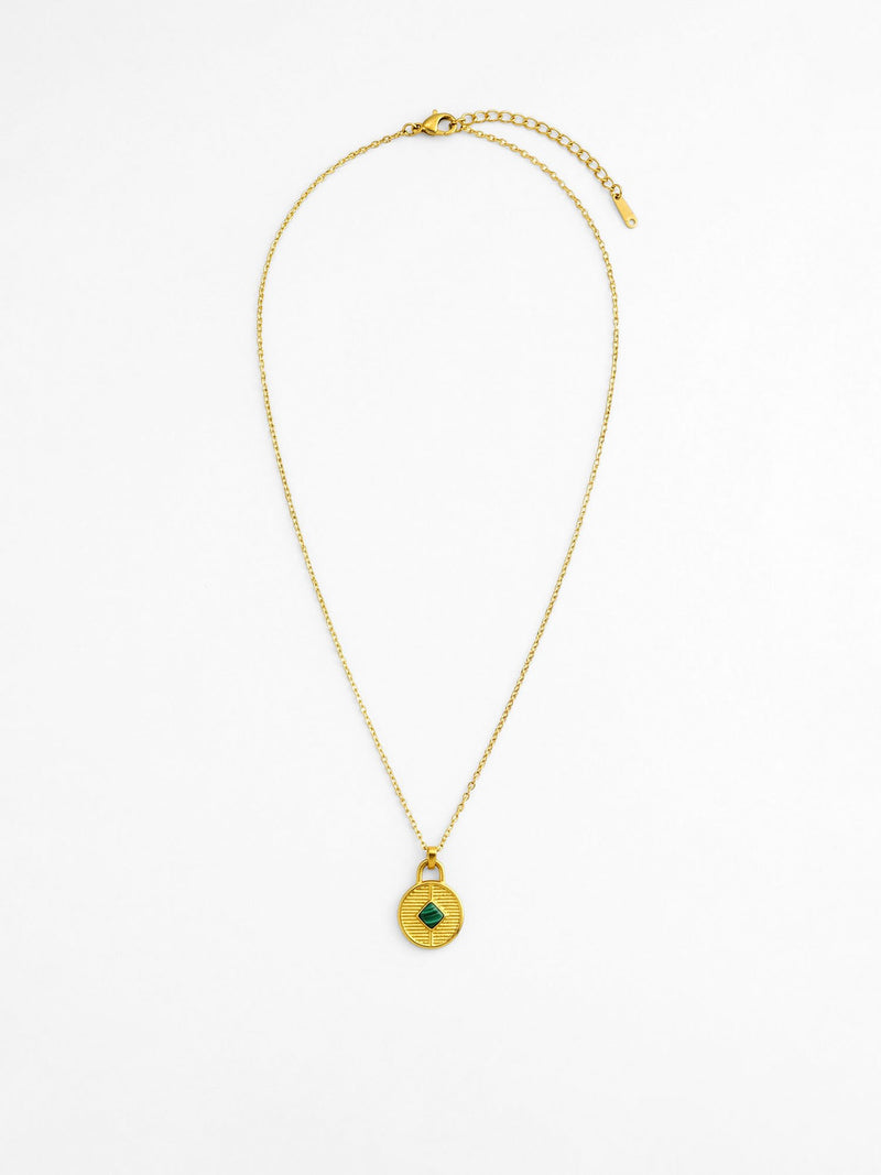 Kette Malachit Anhaenger – Produktbild auf weissem Hintergrund, Naturstein Halskette, Boho Schmuck