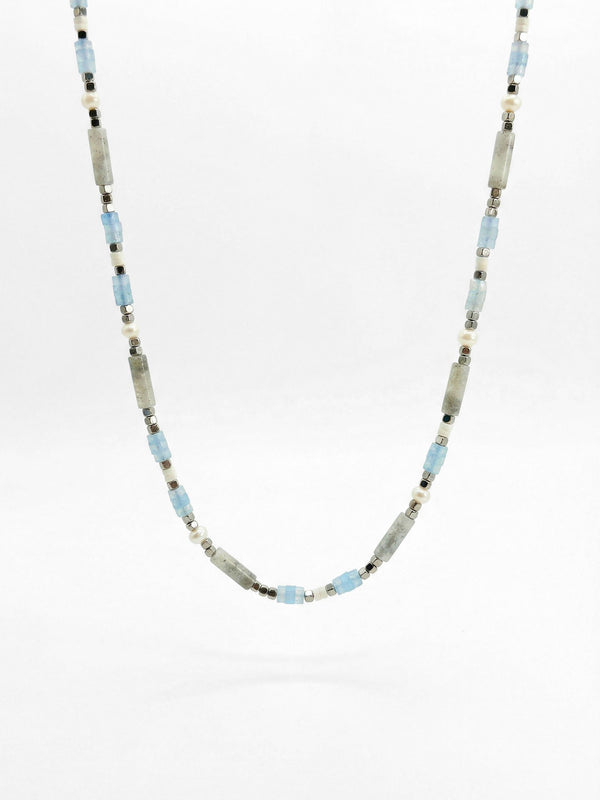 Kette Naturstein Schlicht – Produktbild auf weissem Hintergrund, Naturstein Halskette, Boho Schmuck