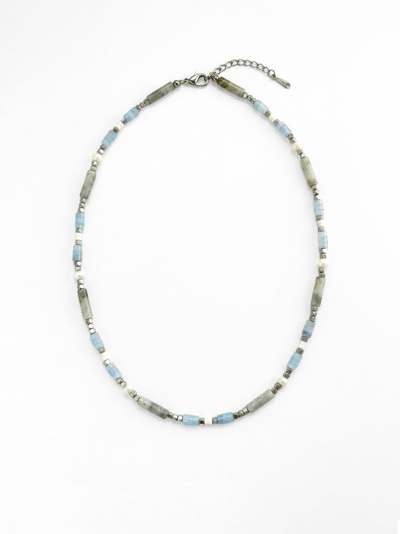 Kette Naturstein Schlicht – Produktbild auf weissem Hintergrund, Naturstein Halskette, Boho Schmuck