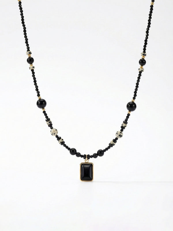 Onyx Dalmatiner Anhaenger Kette 01 – auf weissem Hintergrund