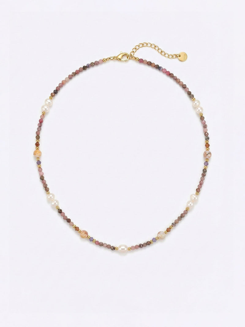 Onyx Weiss Kette 05 – auf weissem Hintergrund