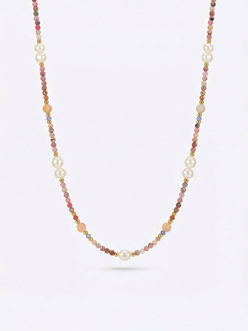 Onyx Weiss Kette 01 – auf weissem Hintergrund