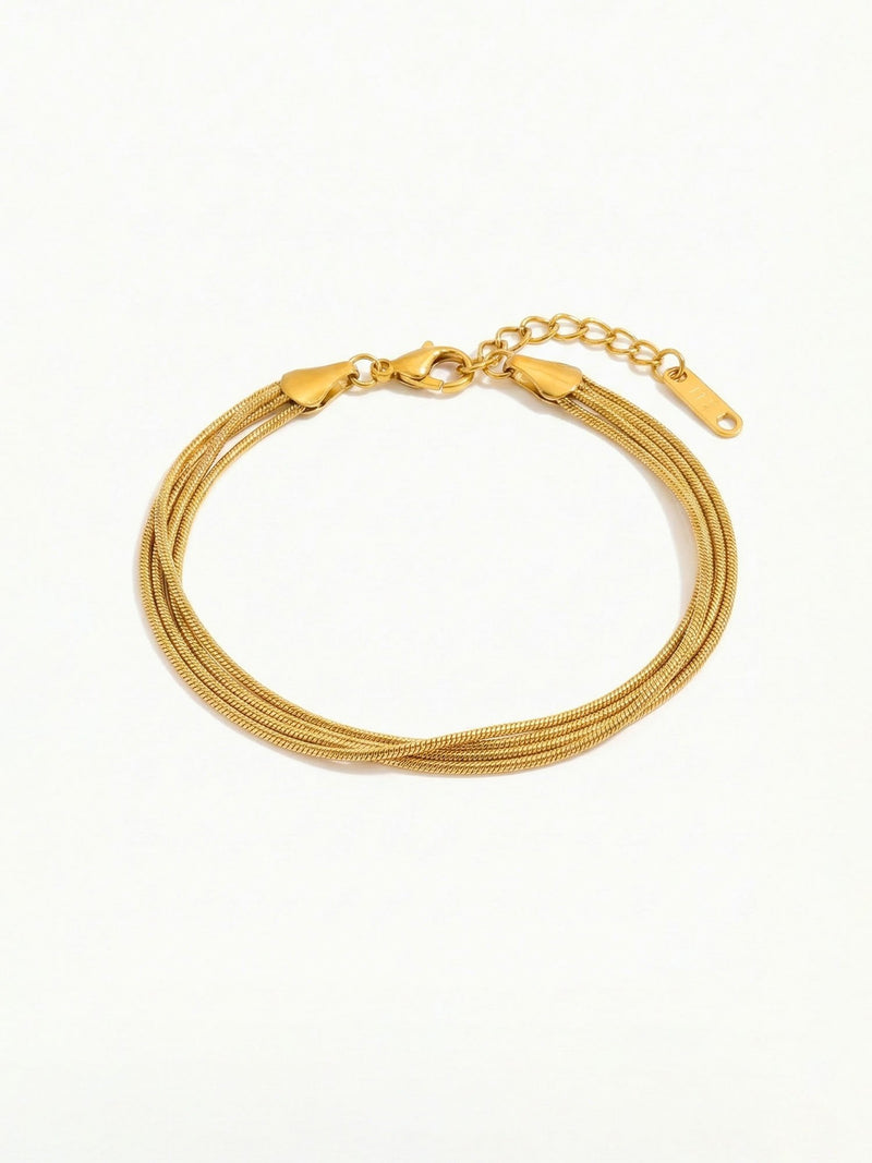 Quintuple Silk Armband Produktbild – Seitenansicht des fuenflagigen goldenen Armbands, weisser Hintergrund