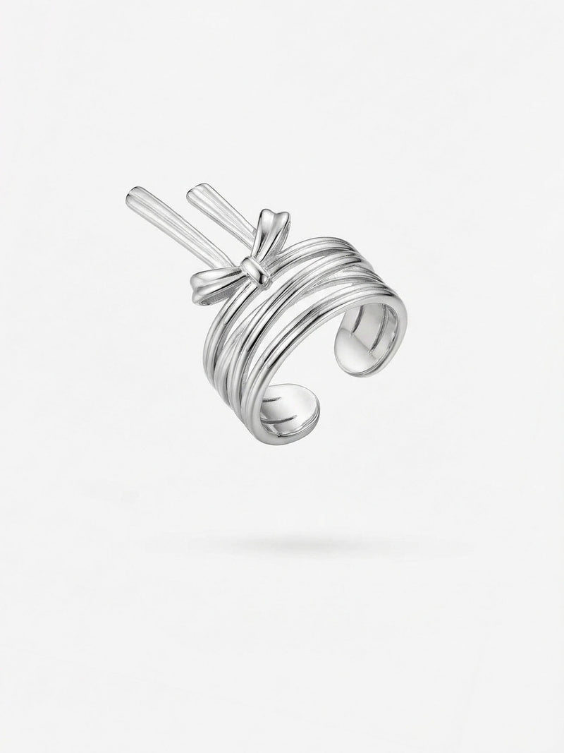 Ribbon Knot Schleifen-Ring Silber Produktbild auf weissem Hintergrund