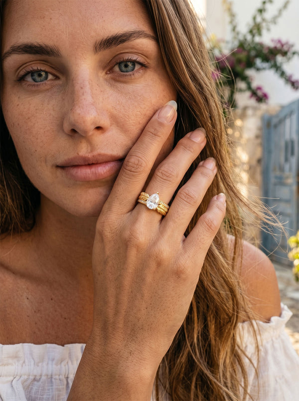Ring Angelo – Feder & Kristall – Detailansicht