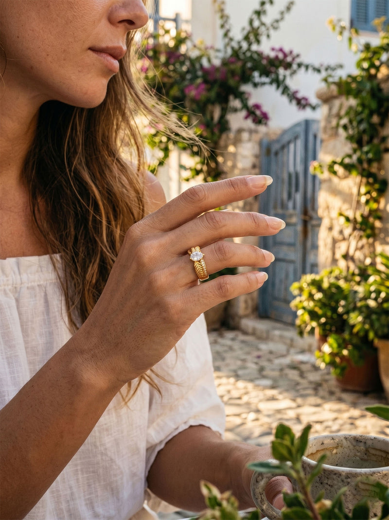 Ring Angelo – Feder & Kristall – Detailansicht