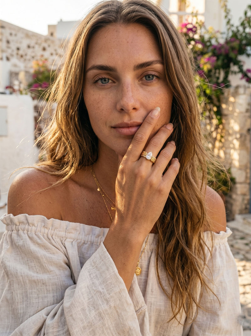 Ring Angelo – Feder & Kristall – Nahaufnahme