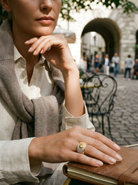 Ring Émaille Floral – Blüten-Émaille Coral – Nahaufnahme