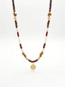 Rituel du Feu – Collier de perles de pierre avec médaillon