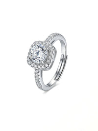 Silbernes Ring-Set Diagonal am Finger getragen, alle 5 Ringe kombiniert