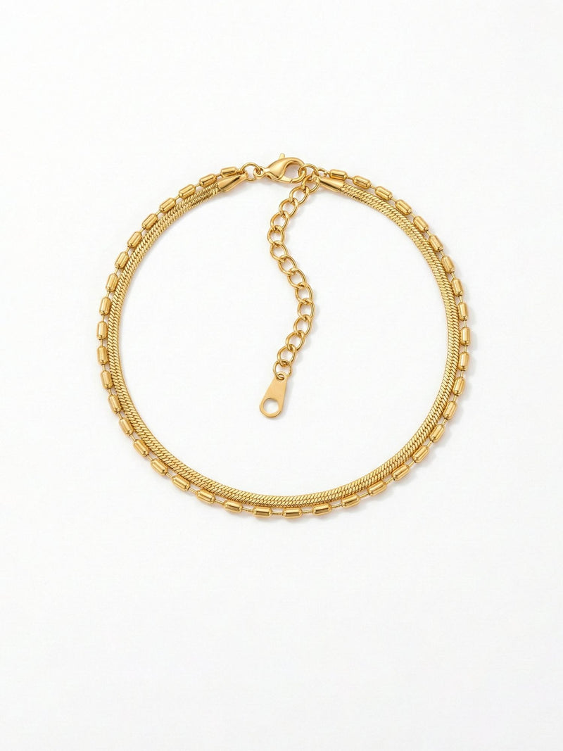 Snake and Bead Armband Produktbild – Seitenansicht der Schlangenkette und Zylinderperlen, weisser Hintergrund