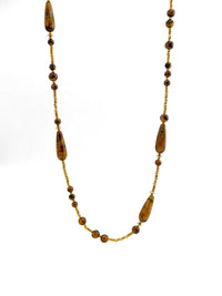 Kette Tigerauge Lang – Produktbild auf weissem Hintergrund, Naturstein Halskette, Boho Schmuck