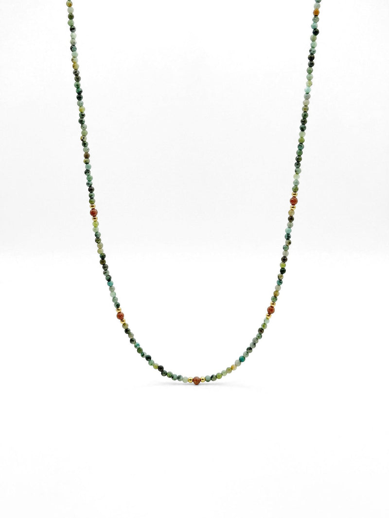 Kette Tuerkis Goldsand – Produktbild auf weissem Hintergrund, Naturstein Halskette, Boho Schmuck
