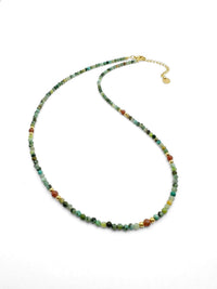 Kette Tuerkis Goldsand – Produktbild auf weissem Hintergrund, Naturstein Halskette, Boho Schmuck
